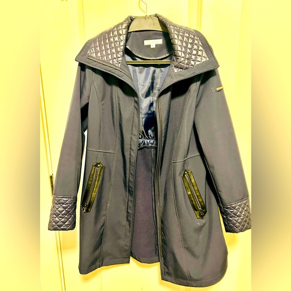 VIA SPIGA Women's Soft Shell Quilted Jacket W/Nylon Wing Collar Size M - Picture 7 of 8